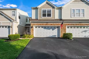6780 Slate Dr, Carpentersville, IL 60110 - Photo 1