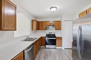 1312 Jenna Dr, South Elgin, IL 60177 - Photo 5