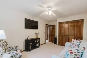 4 Inverness Dr, Bloomington, IL 61701 - Photo 29