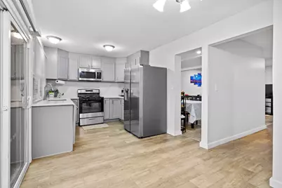 422 Gainsborough Court #422, Bolingbrook, IL 60440 - Photo 7