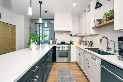 1701 W Terra Cotta Place #E, Chicago, IL 60614 - Photo 3
