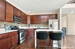 430 S Jade Ln, Round Lake, IL 60073 - Photo 9