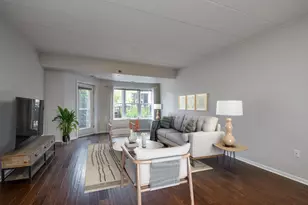 111 N Wheaton Ave, Wheaton, IL 60187 - Photo 7
