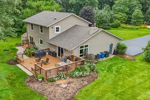 38W686 Ridgewood Ln, Elgin, IL 60124 - Photo 3