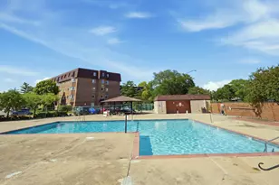 220 S Roselle Rd, Schaumburg, IL 60193 - Photo 39