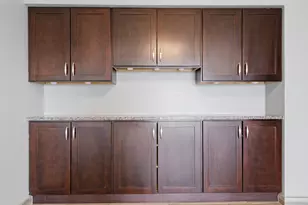 220 S Roselle Rd, Schaumburg, IL 60193 - Photo 9