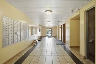 220 S Roselle Rd, Schaumburg, IL 60193 - Photo 29