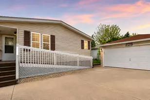 22734 Ravisloe Ln, Frankfort, IL 60423 - Photo 1