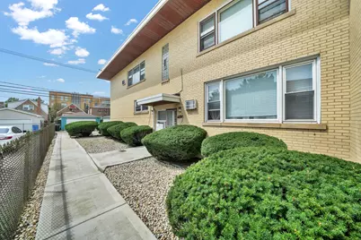 5550 S Pulaski Road, Chicago, IL 60629 - Photo 3
