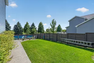 419 Zachary Dr, Hampshire, IL 60140 - Photo 37
