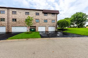 15700 Deerfield Ct, Orland Park, IL 60462 - Photo 3