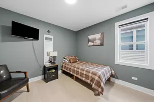 11154 S Troy St, Chicago, IL 60655 - Photo 17