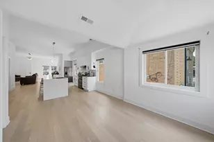 11154 S Troy St, Chicago, IL 60655 - Photo 9