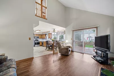 915 Joan Court, Naperville, IL 60540 - Photo 13