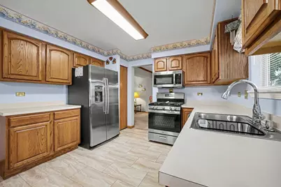 915 Joan Court, Naperville, IL 60540 - Photo 9