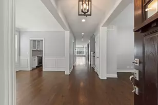 799 Hill Ave, Glen Ellyn, IL 60137 - Photo 3