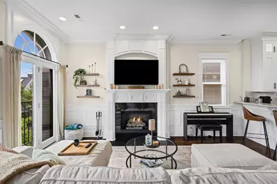 3340 N Kenmore Avenue #3, Chicago, IL 60657 - Photo 5