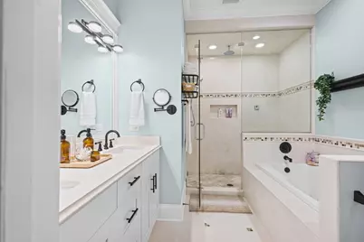 3340 N Kenmore Avenue #3, Chicago, IL 60657 - Photo 23