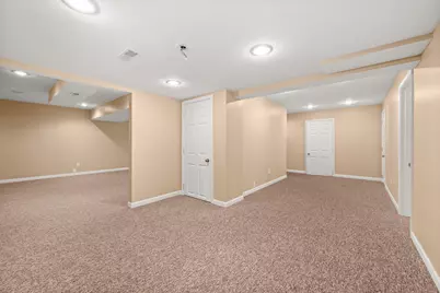 736 Dolores Lane, Sycamore, IL 60178 - Photo 33