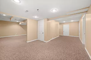736 Dolores Ln, Sycamore, IL 60178 - Photo 33