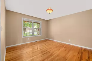 736 Dolores Ln, Sycamore, IL 60178 - Photo 23