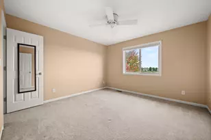 736 Dolores Ln, Sycamore, IL 60178 - Photo 27