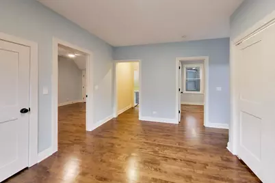 3228 W Warner Avenue, Chicago, IL 60618 - Photo 15