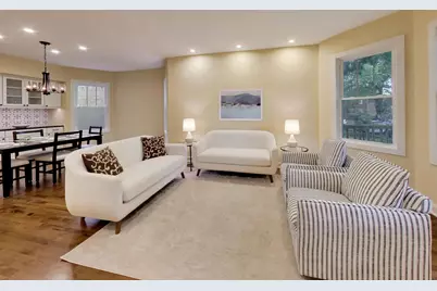 3228 W Warner Avenue, Chicago, IL 60618 - Photo 3