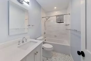 3228 W Warner Ave, Chicago, IL 60618 - Photo 21