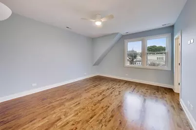 3228 W Warner Avenue, Chicago, IL 60618 - Photo 17
