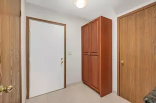 7926 Stewart Dr, Darien, IL 60561 - Photo 11