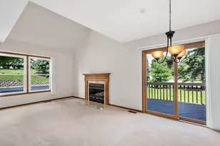 7926 Stewart Dr, Darien, IL 60561 - Photo 7