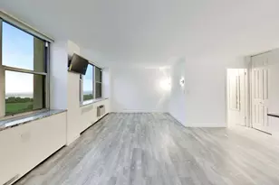 4250 N Marine Dr, Chicago, IL 60613 - Photo 7