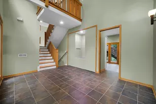 43W976 Oakleaf Dr, Elburn, IL 60119 - Photo 7