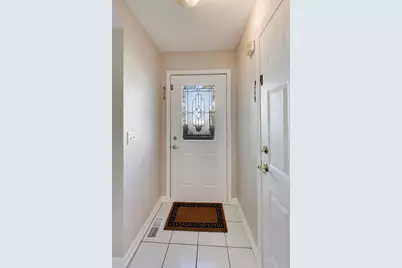 1325 Newport Street, Mundelein, IL 60060 - Photo 3