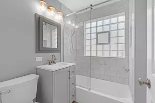 5830 N Nagle Ave, Chicago, IL 60646 - Photo 11