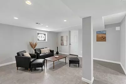 5830 N Nagle Avenue, Chicago, IL 60646 - Photo 9