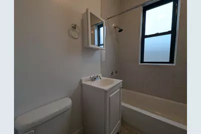 2704 N Sawyer Avenue #315, Chicago, IL 60647 - Photo 5