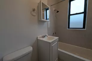 2704 N Sawyer Ave, Chicago, IL 60647 - Photo 5