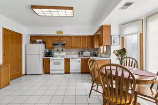 7763 Bristol Park Dr, Tinley Park, IL 60477 - Photo 9