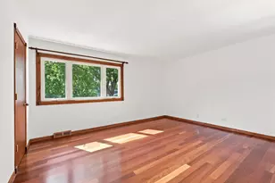 1727 Ellendale Dr, Northbrook, IL 60062 - Photo 9