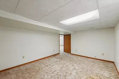 109 S Wood Street, Gibson City, IL 60936 - Photo 27