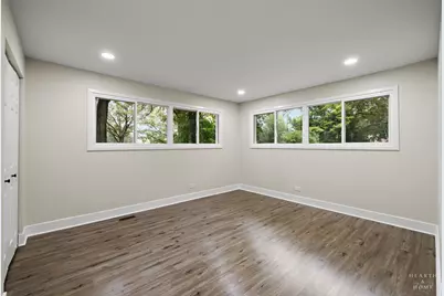 355 Hiawatha Drive, Lake in the Hills, IL 60156 - Photo 23
