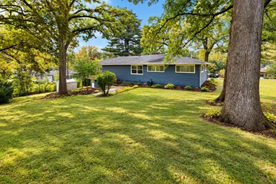 355 Hiawatha Drive, Lake in the Hills, IL 60156 - Photo 41
