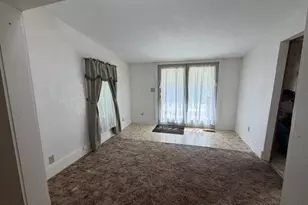 115 Valley St, Kewanee, IL 61443 - Photo 7