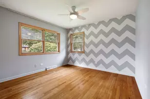 947 Diane Ave, Elgin, IL 60123 - Photo 13