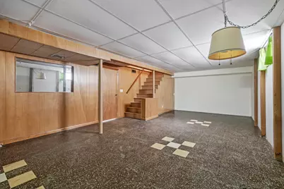 947 Diane Avenue, Elgin, IL 60123 - Photo 5