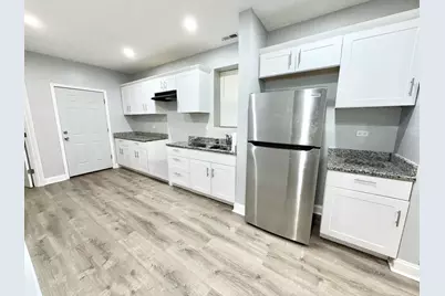 7724 S Essex Avenue #2, Chicago, IL 60649 - Photo 7