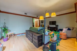 4012 N Sheridan Rd, Chicago, IL 60613 - Photo 5