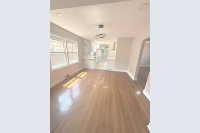 8926 S Paxton Avenue, Chicago, IL 60617 - Photo 17